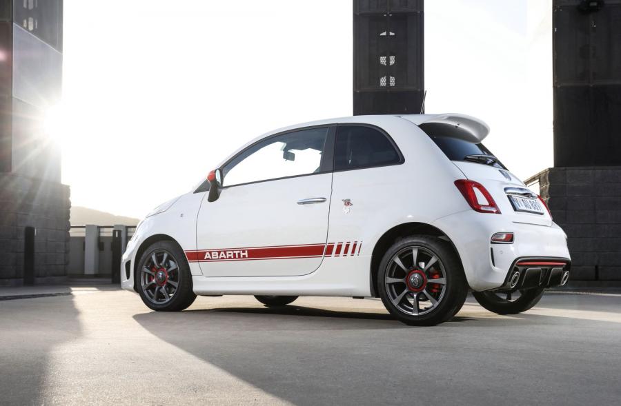  Abarth 595 (312) 2017 года  (AU) (фото 3 из 40)